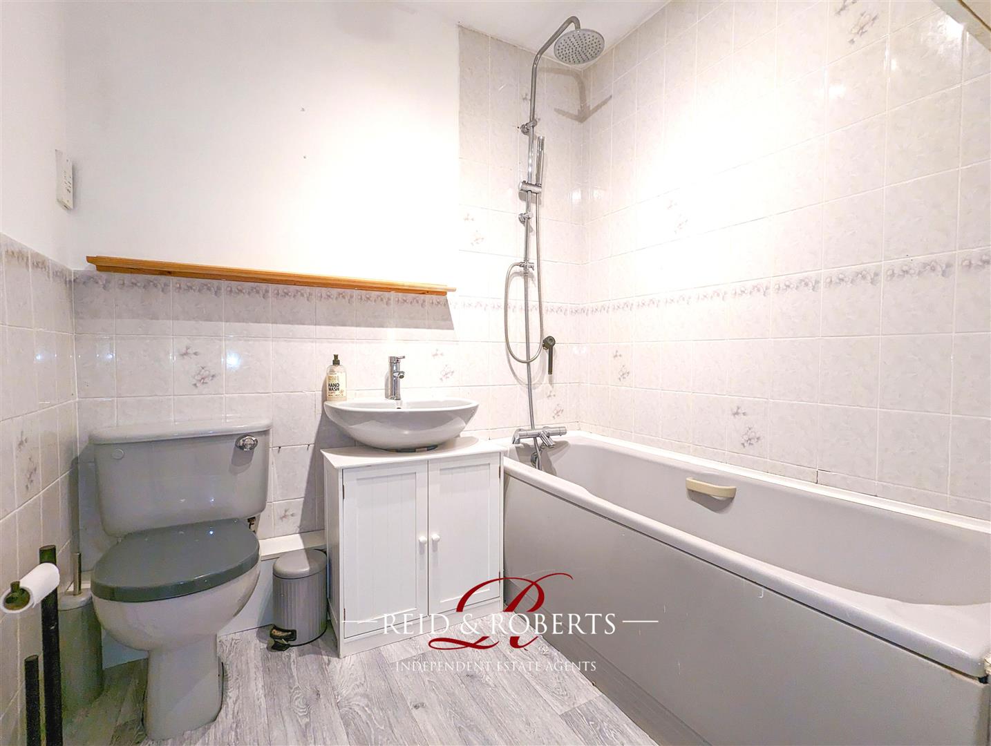 Uwch Y Mor, Pentre Halkyn Reid and Roberts